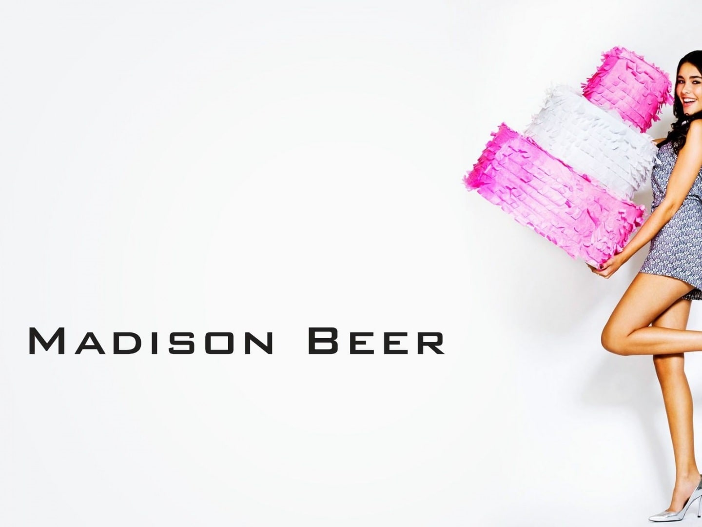 Madison Beer Background