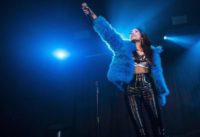 Madison Beer Consert Wallpaper