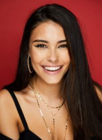 Madison Beer Smiling Wallpaper