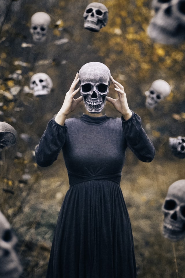 Spooky Skull Girl Wallpaper