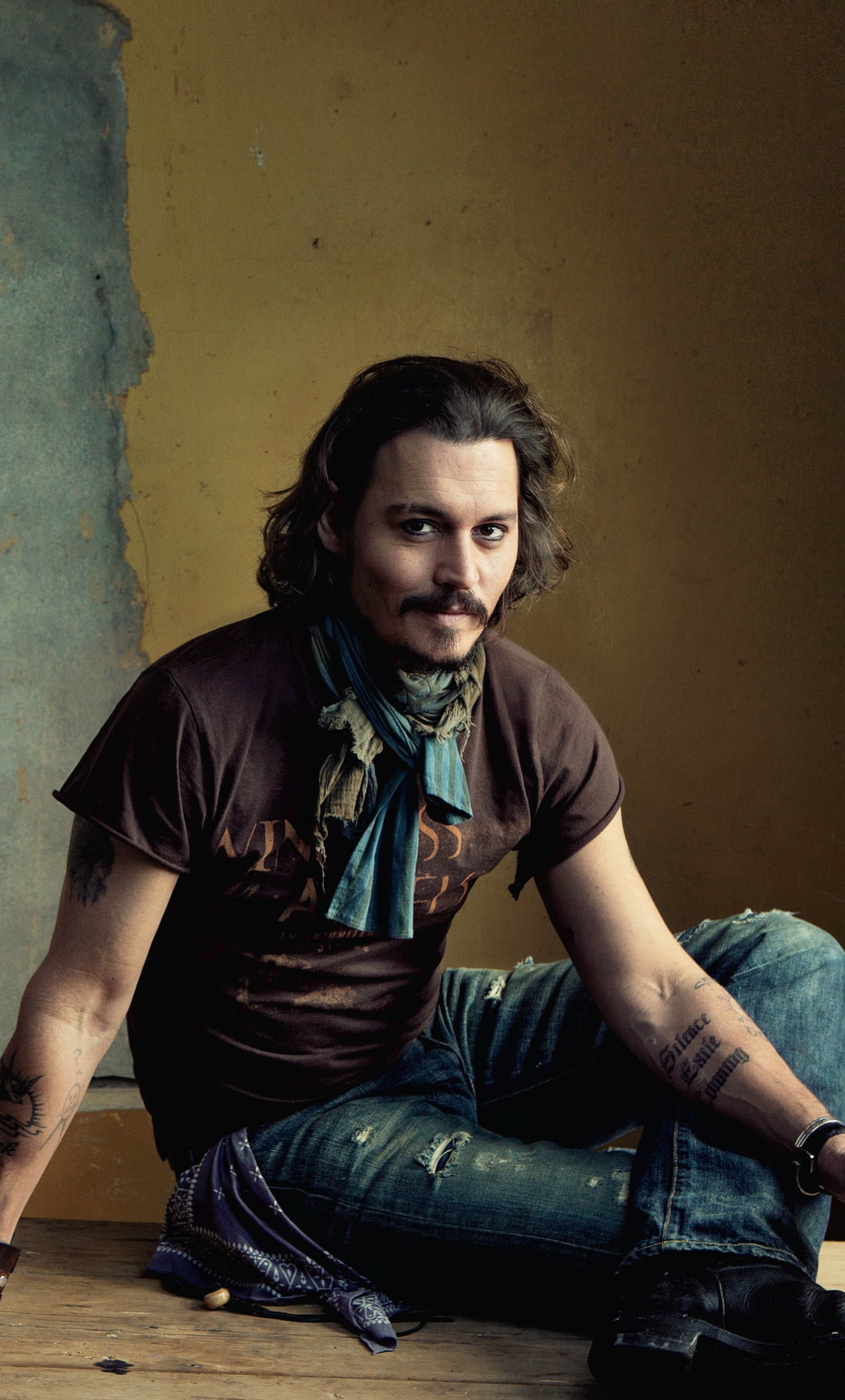 Johnny Depp Wallpaper iPhone 1 Johnny Depp Wallpaper iPhone 2