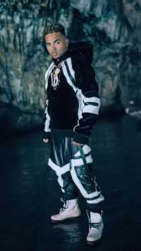 iPhone Ozuna Wallpaper 2