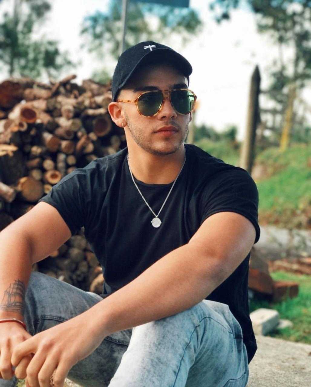 Manuel Turizo Wallpaper 1 Manuel Turizo Wallpaper 3