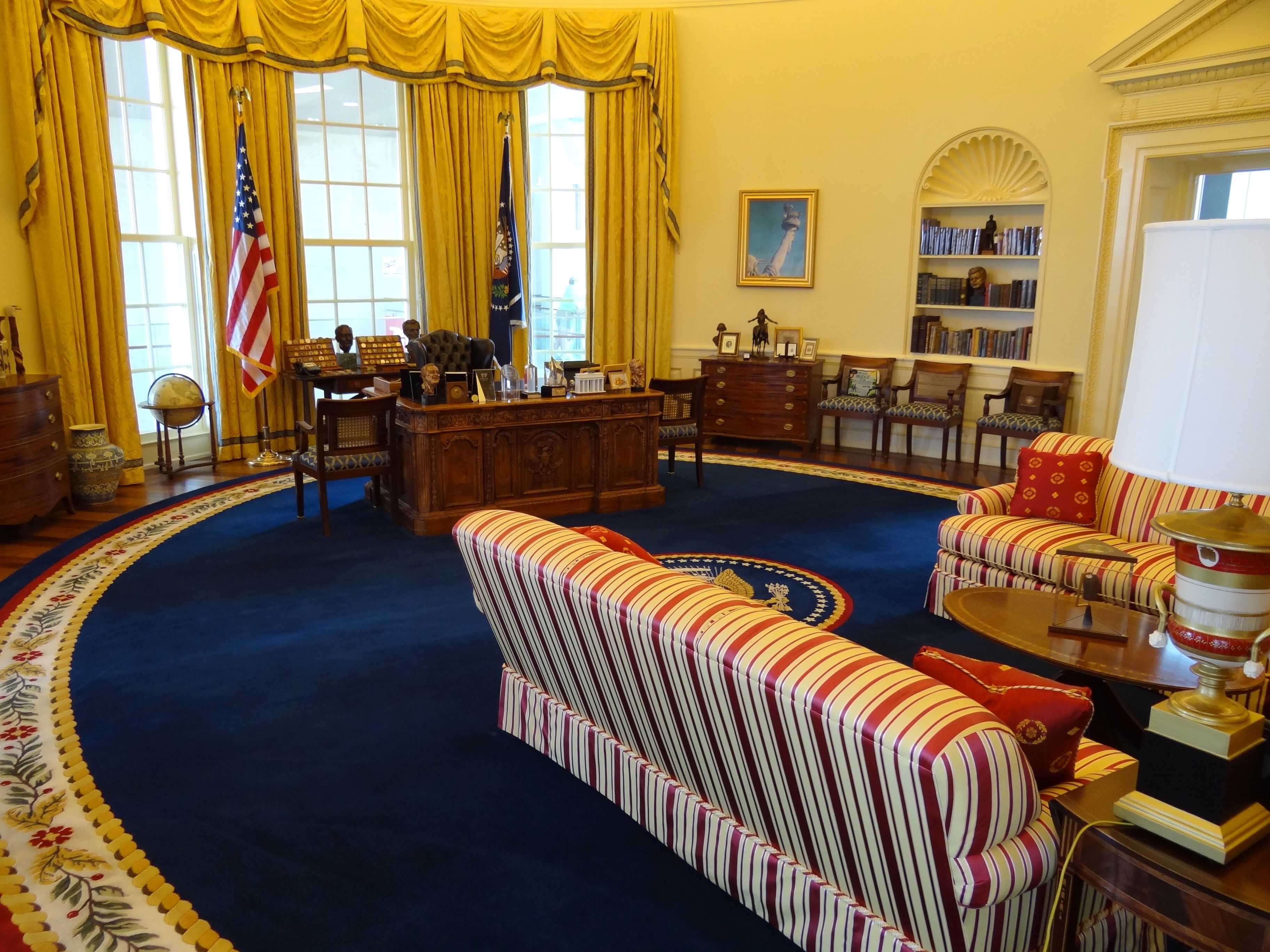 zoom background oval office desk