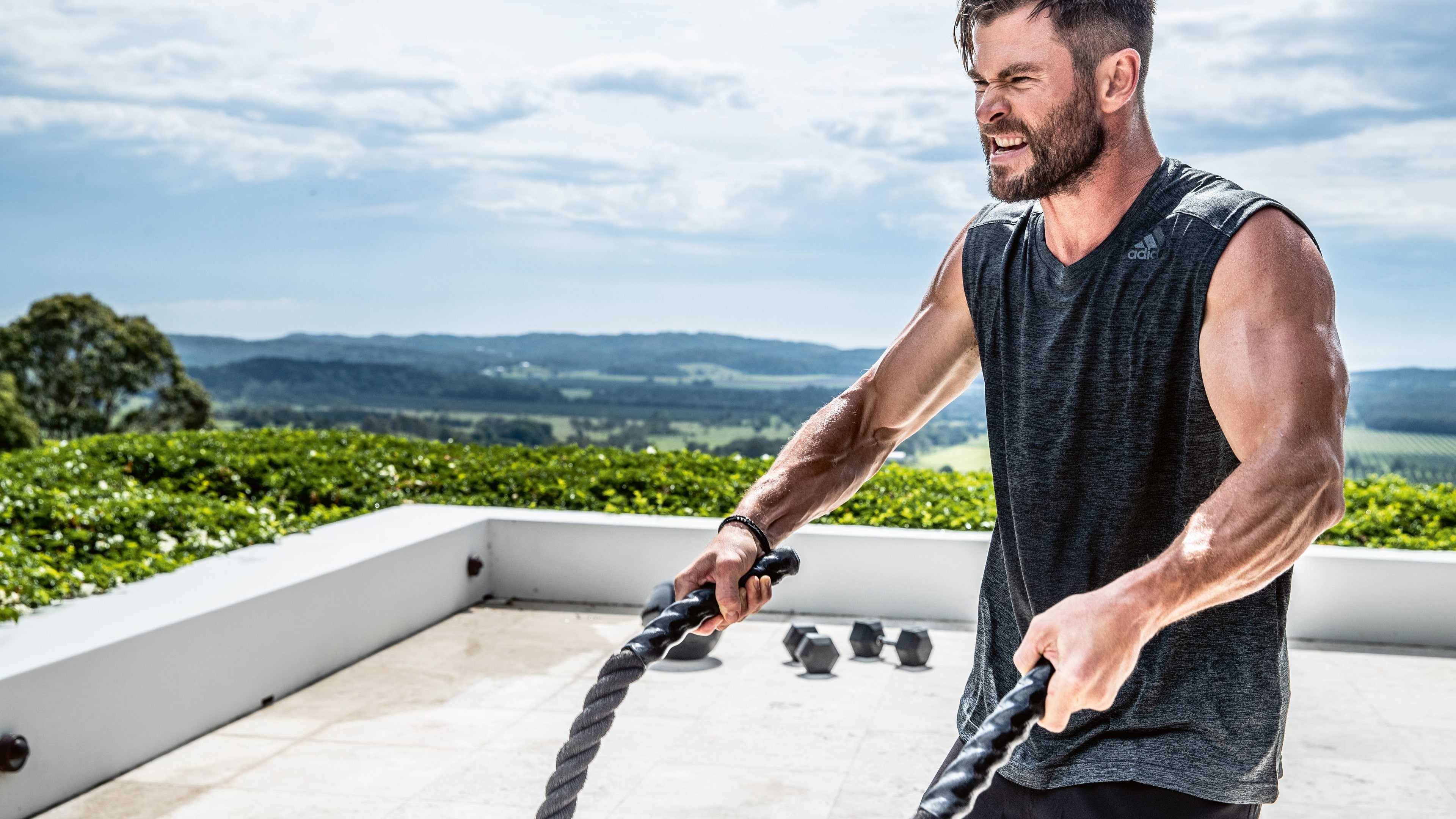 Chris Hemsworth Workout Wallpaper 1 Chris Hemsworth Workout Wallpaper 1