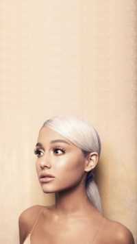 Ariana Grande Wallpaper 7