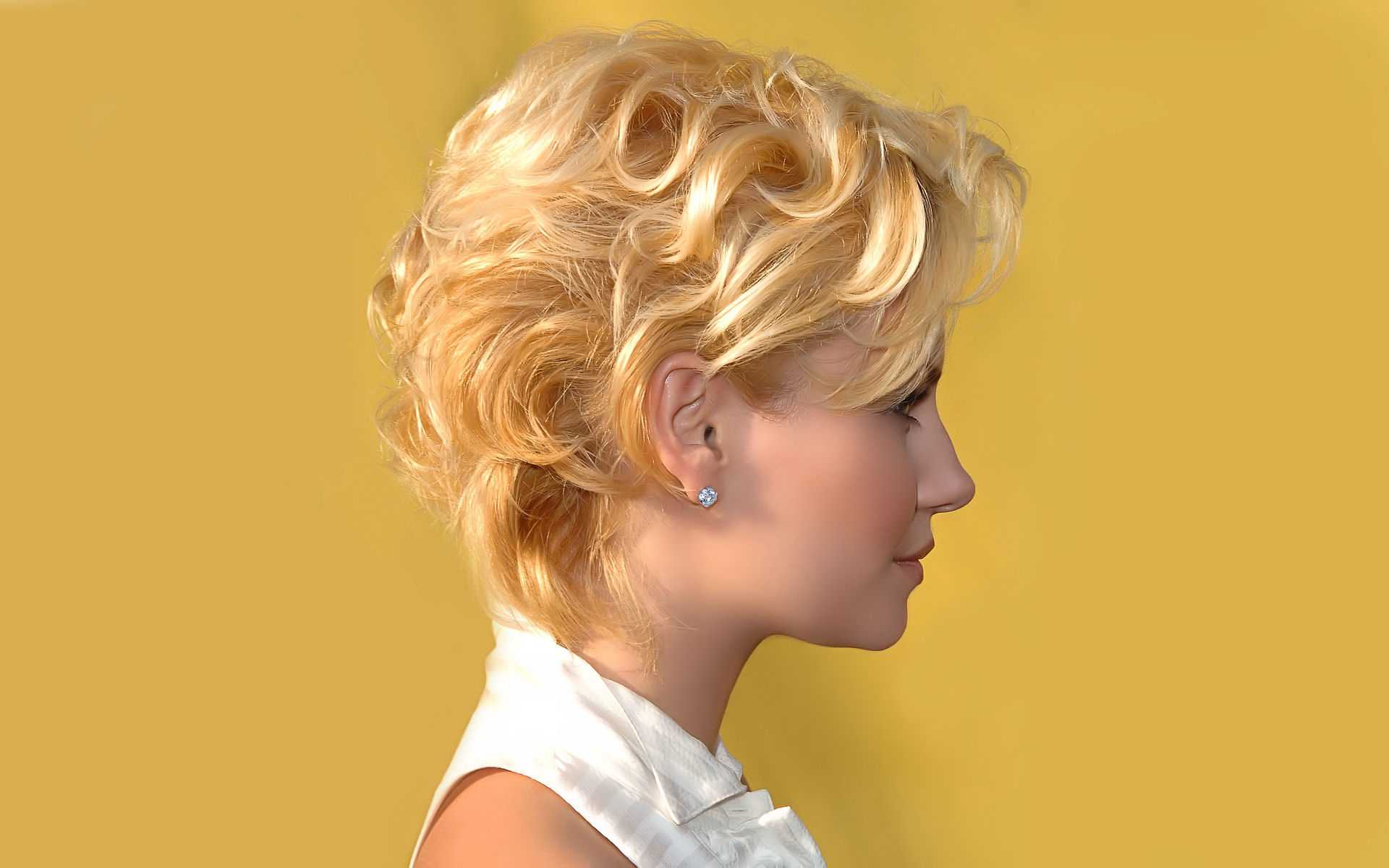 Elisha Cuthbert Wallpaper 1 Elisha Cuthbert Wallpaper 1