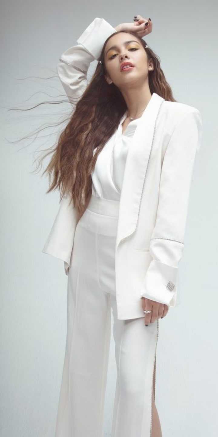 Olivia Rodrigo Wallpaper Phone 1 Olivia Rodrigo Wallpaper Phone 1