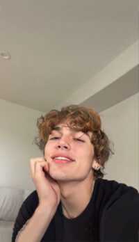 Vinnie Hacker Wallpaper 10