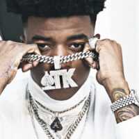 Wallpaper Yungeen Ace 1