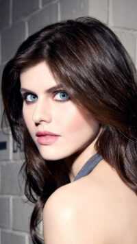 Alexandra Daddario Wallpaper 9