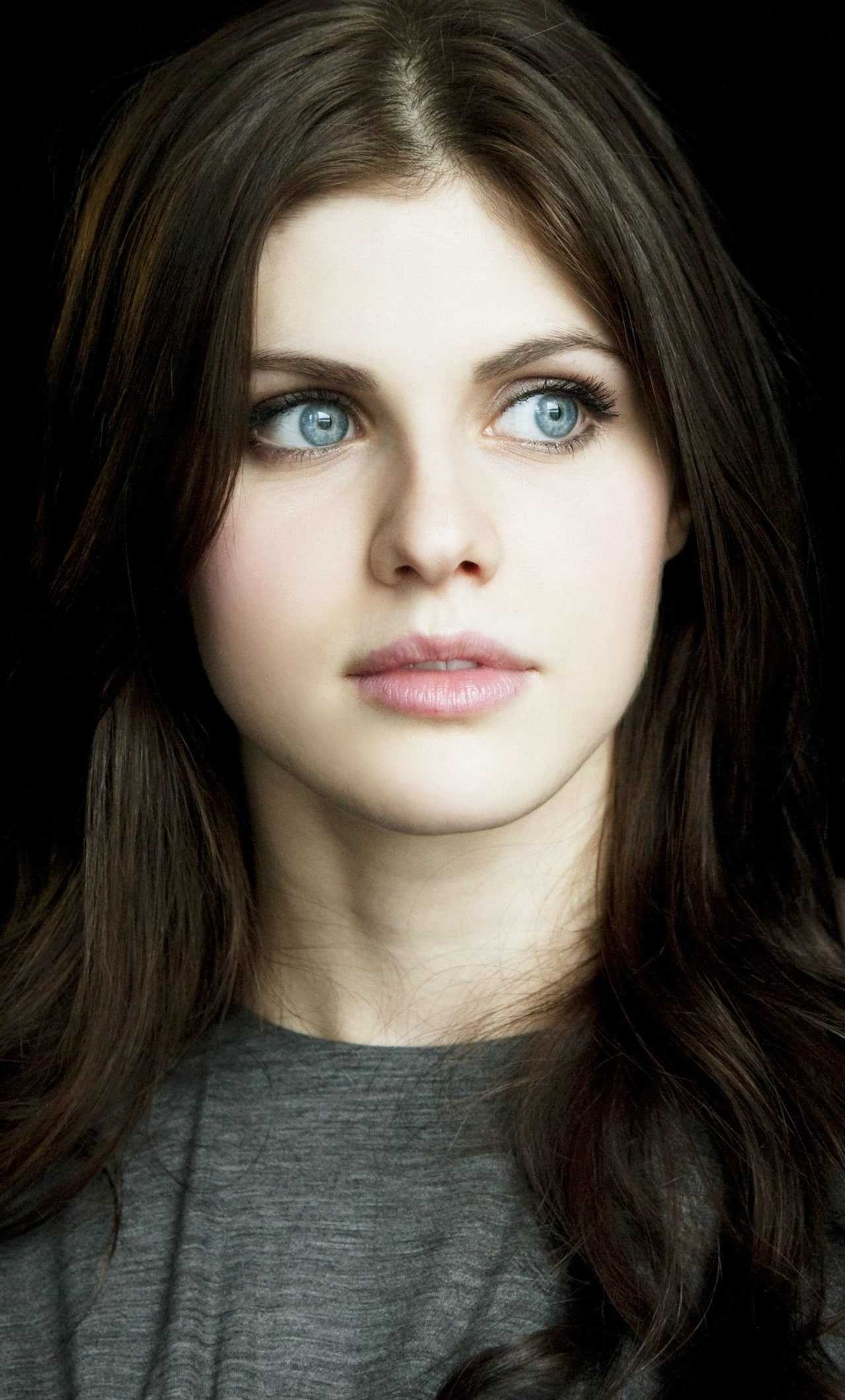 Alexandra Daddario Wallpaper 1 Alexandra Daddario Wallpaper 1