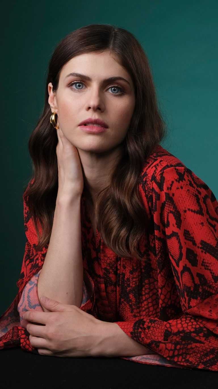 Alexandra Daddario Wallpaper 1 Alexandra Daddario Wallpaper 1