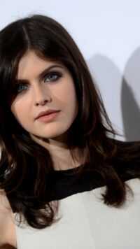 Alexandra Daddario Wallpaper 1