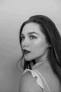 Florence Pugh Wallpaper 1