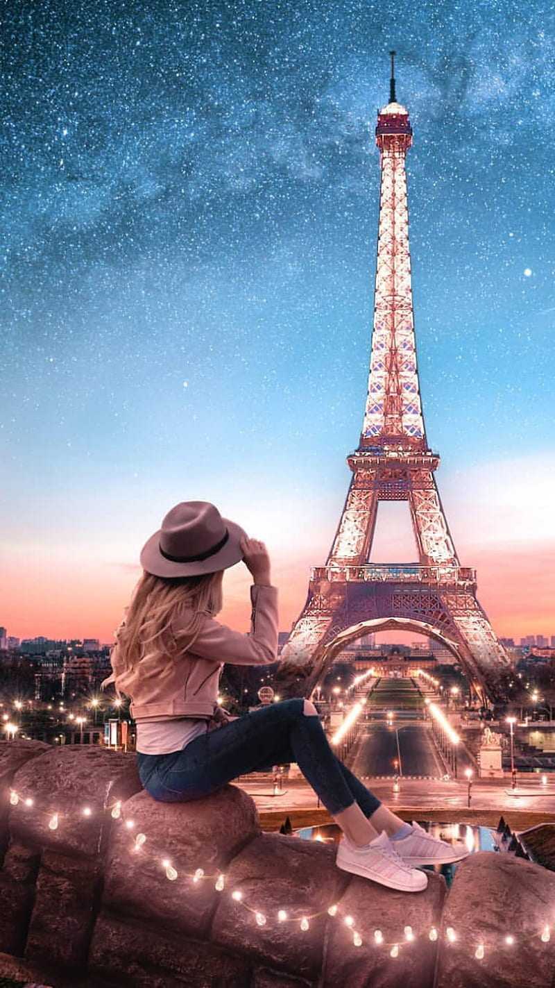 4K Eiffel Tower Wallpaper 1
