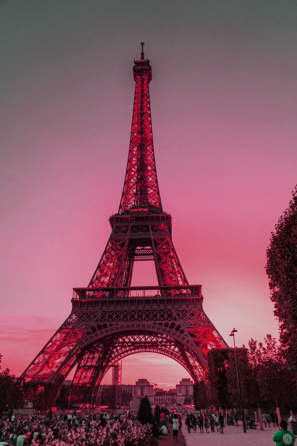 HD Eiffel Tower Wallpaper 1