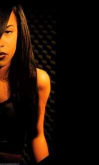 Aaliyah Background 1