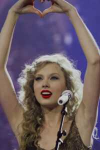 HD Taylor Swift Wallpaper 9