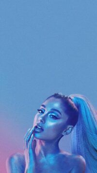 Ariana Grande Wallpaper 4
