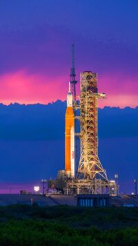 Artemis 2 Wallpaper 1