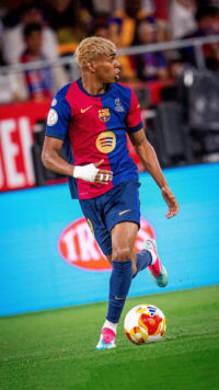 Lamine Yamal Wallpaper 1