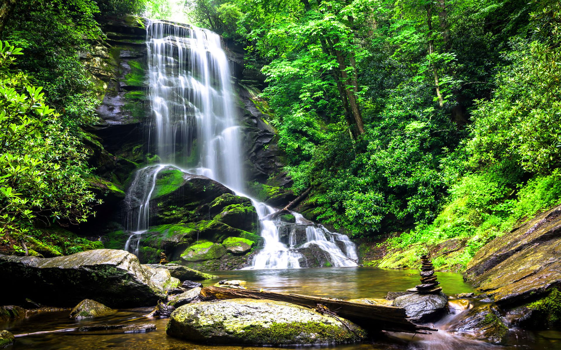 Waterfall Wallpaper 1